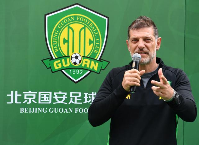 完美世界对战平台-比利奇挥别称对的球队错的时间 国安继续寻外教？