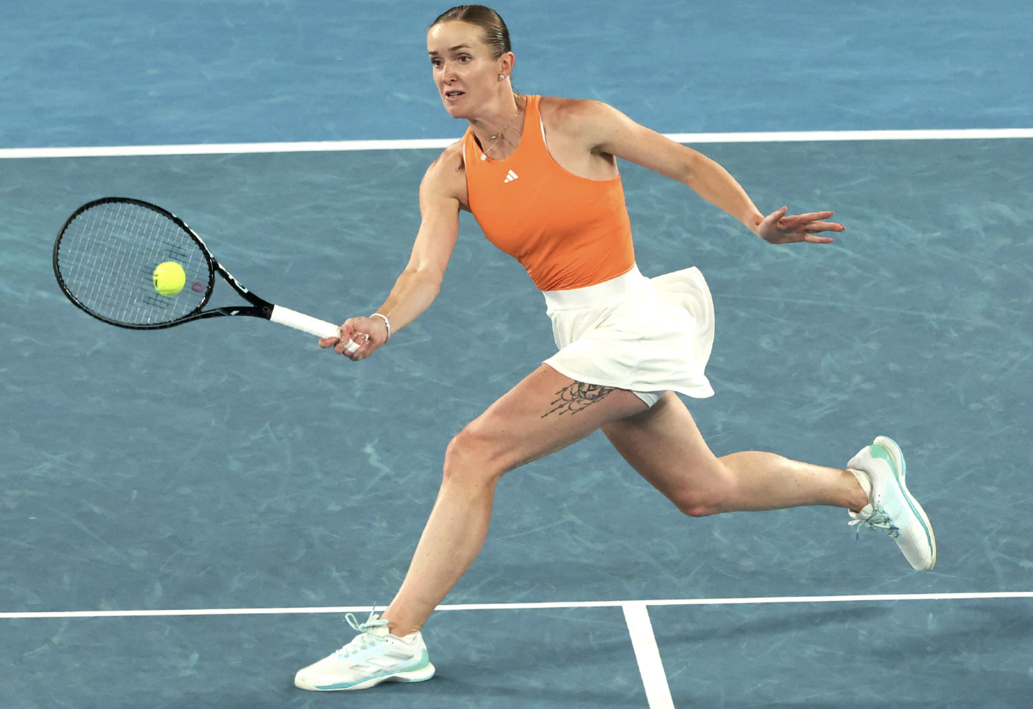 完美对战平台-连画2个叉后，女网世界第12这次在镜头上写下：乌克兰，为你而战