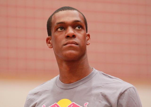 完美世界竞技平台官网-隆多预计会被灰熊队买断 35岁的他会就此退役吗？